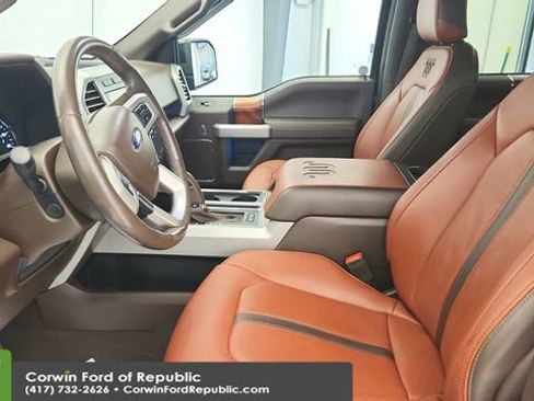 Certified 2025 Ford Expedition Platinum w/ Driver's Package AWD/4WD image 28