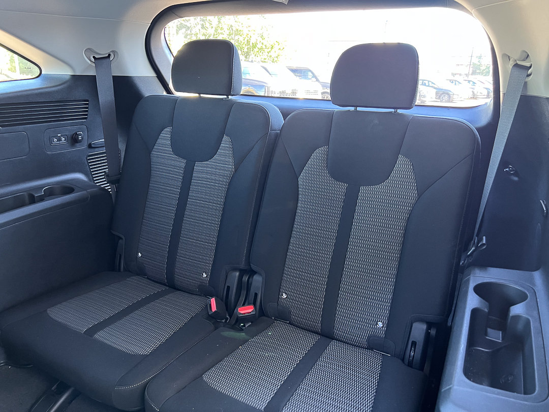 Certified 2025 Kia Sorento LX FWD image 25