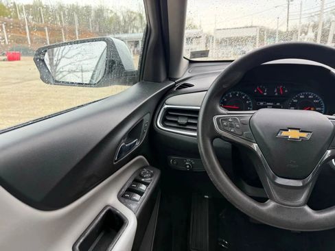 Used 2018 Chevrolet Equinox LS image 30