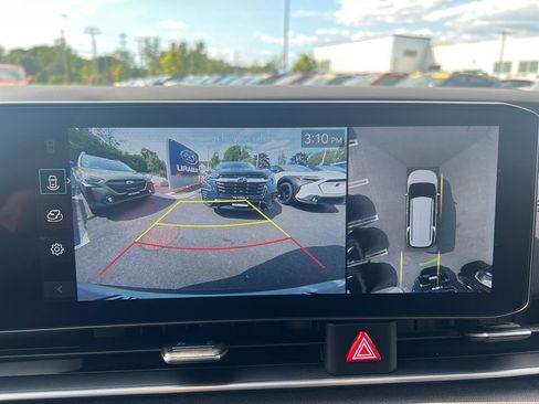 Used 2025 Kia Carnival SX image 17