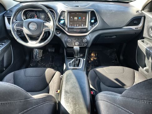 Used 2016 Jeep Cherokee 75th Anniversary image 14