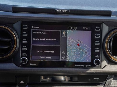 Used 2023 Toyota Tacoma TRD Off-Road w/ Advanced Technology Package image 15