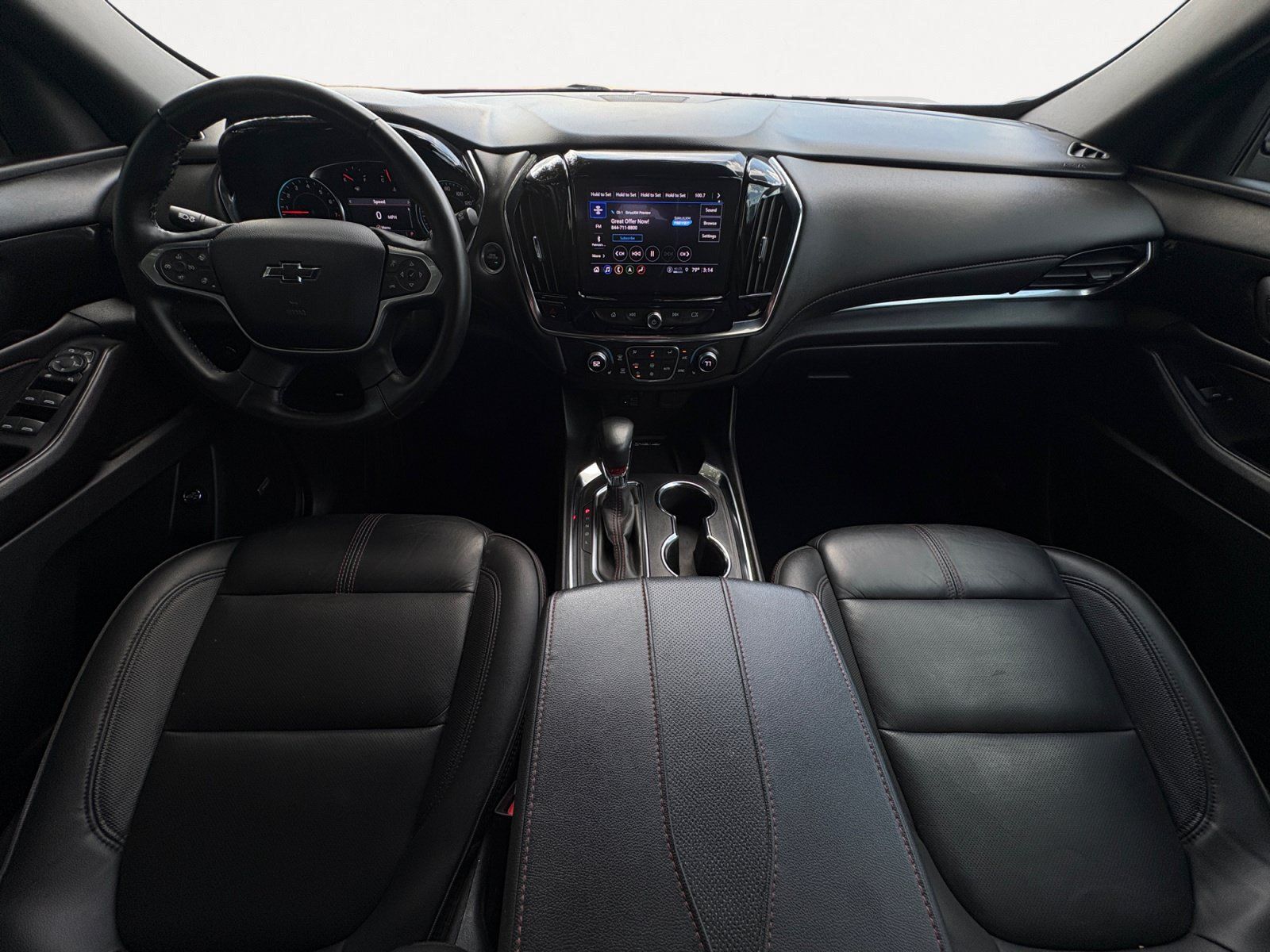 Used 2023 Chevrolet Traverse RS AWD/4WD image 3