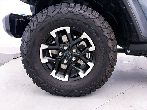 Used 2024 Jeep Wrangler Unlimited Rubicon 4xe AWD/4WD image 19