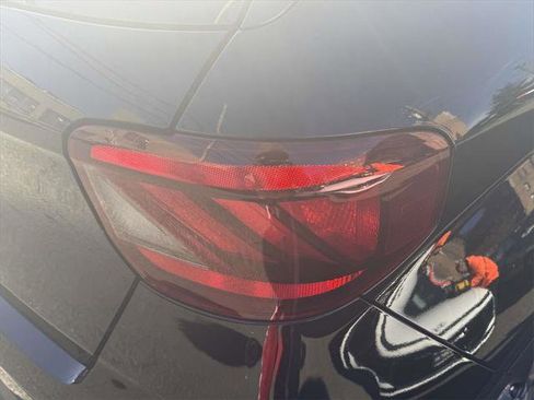 Used 2025 Hyundai Venue SEL image 9