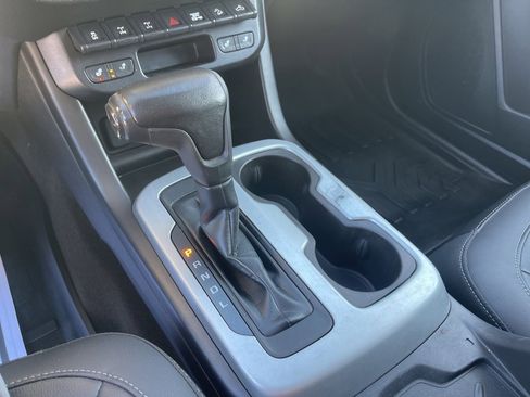 Used 2018 Chevrolet Colorado ZR2 image 25