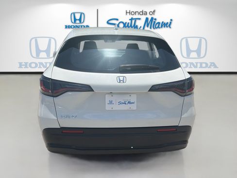 Used 2024 Honda HR-V LX image 5