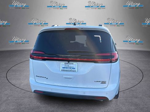 New 2026 Chrysler Pacifica Limited w/ S Appearance Package image 4