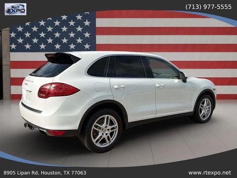Used 2014 Porsche Cayenne AWD/4WD image 8