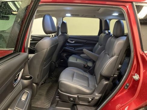 Used 2024 Subaru Ascent Limited w/ Technology Package AWD/4WD image 22