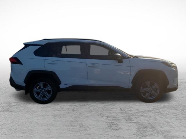Certified 2025 Toyota RAV4 LE AWD/4WD image 4