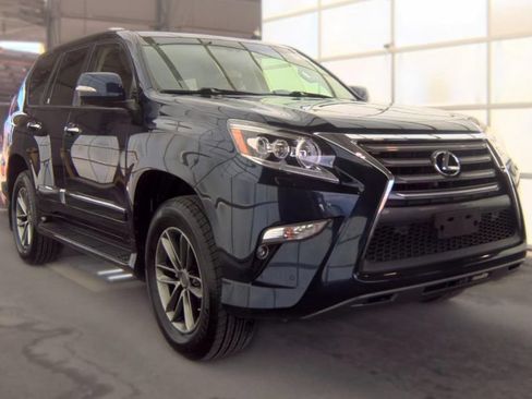 Used 2019 Lexus GX 460 Premium AWD/4WD image 3