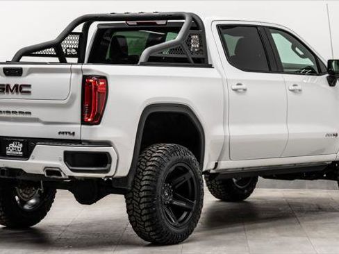 Used 2025 GMC Sierra 1500 AT4 image 7