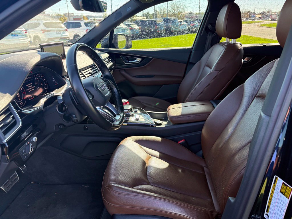 Used 2017 Audi Q7 3.0T Prestige AWD/4WD image 5