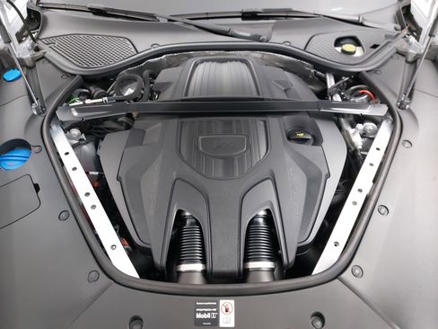 New 2026 Porsche Panamera RWD image 33