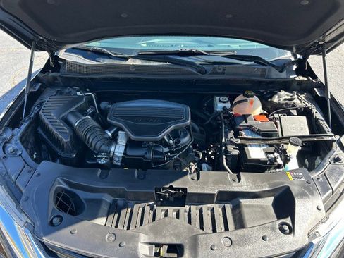 Used 2019 Chevrolet Blazer Premier w/ Sun and Wheels Package image 9