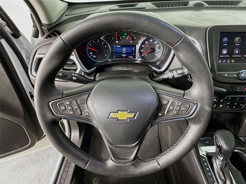 Used 2024 Chevrolet Equinox LT image 12
