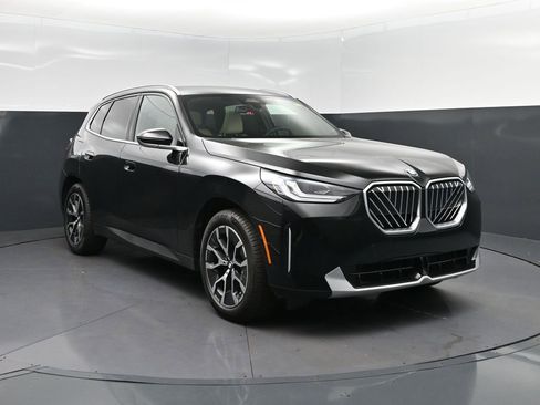 Certified 2026 BMW X3 xDrive30 w/ Convenience Package AWD/4WD image 9
