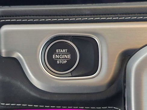 Used 2024 Mercedes-Benz G 550 image 29