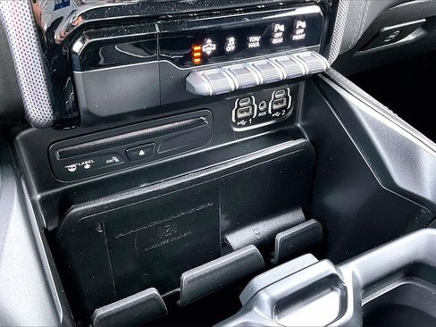 Used 2019 RAM 1500 Limited image 34