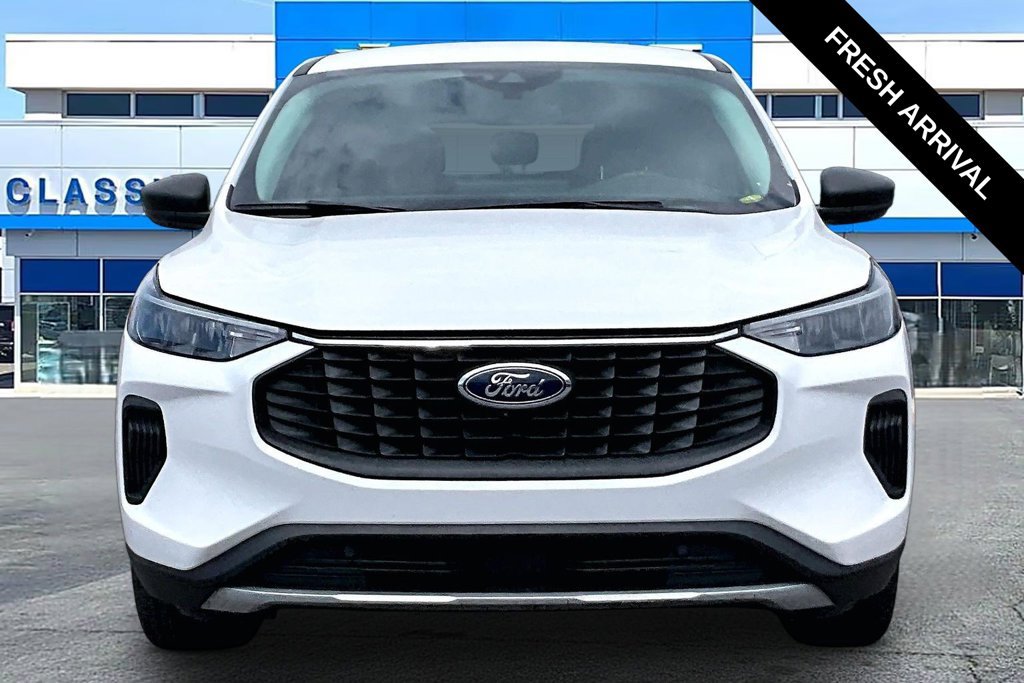 Used 2023 Ford Escape Active w/ Tech Pack #1 FWD image 19