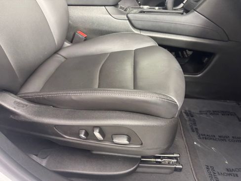 Used 2025 Cadillac XT5 Premium Luxury FWD image 36