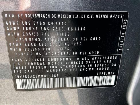 Certified 2023 Volkswagen Tiguan SE image 34
