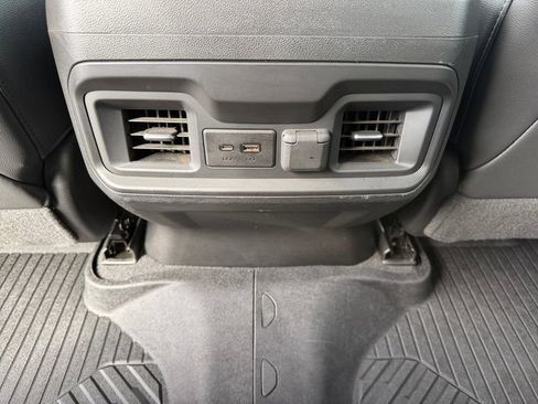 Used 2020 Chevrolet Silverado 1500 LT Trail Boss image 15