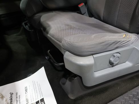 Used 2012 Ford F150 STX w/ STX Decor Pkg image 12