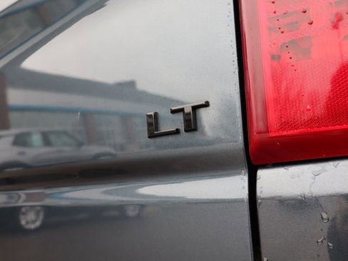 Used 2021 Chevrolet Silverado 1500 LT w/ Convenience Package II image 37