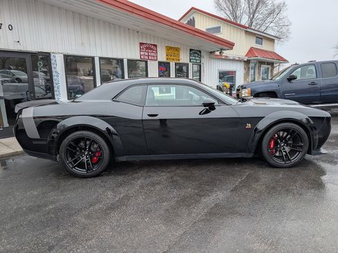 Used 2020 Dodge Challenger R/T Scat Pack image 11