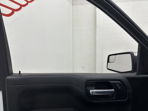 Used 2020 Chevrolet Silverado 1500 LT image 30