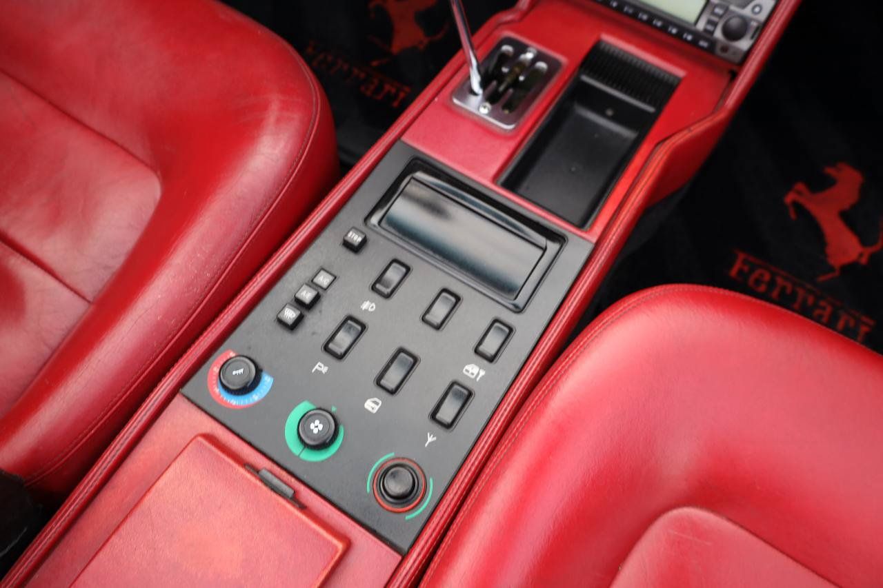 Used 1989 Ferrari Mondial T Cabriolet RWD image 12