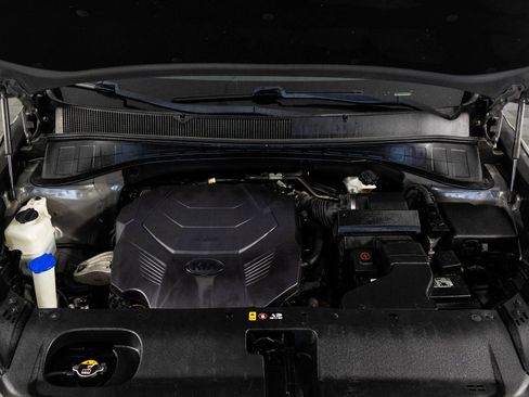 Used 2019 Kia Sorento LX image 44