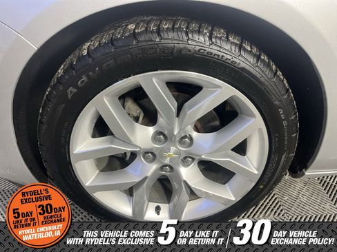 Used 2017 Chevrolet Impala Premier image 12