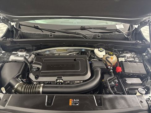 Used 2023 Buick Envision Avenir image 37