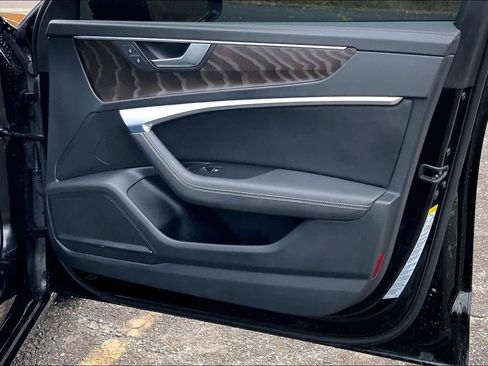 Used 2021 Audi A6 Premium Plus w/ Premium Plus Package image 22