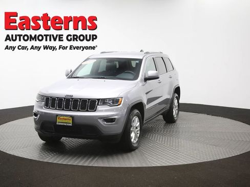 Used 2021 Jeep Grand Cherokee Laredo AWD/4WD image 52