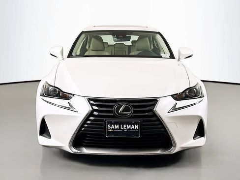 Used 2019 Lexus IS 300 AWD image 2
