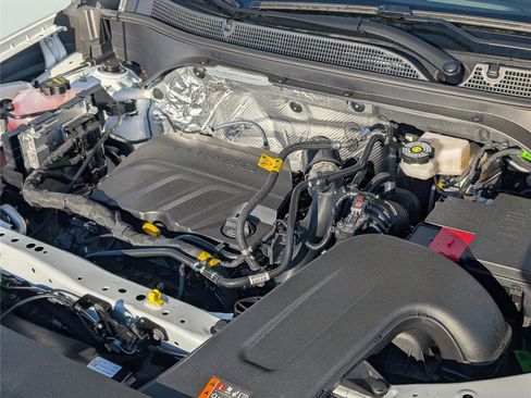 New 2026 Chevrolet Trax LT w/ Driver Confidence Package image 18