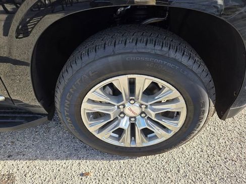 New 2026 GMC Yukon XL Denali w/ LPO, Floor Liner Package image 20