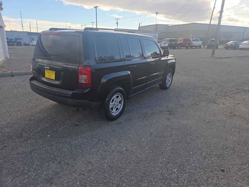 Used 2014 Jeep Patriot Sport w/ Power Value Group image 5