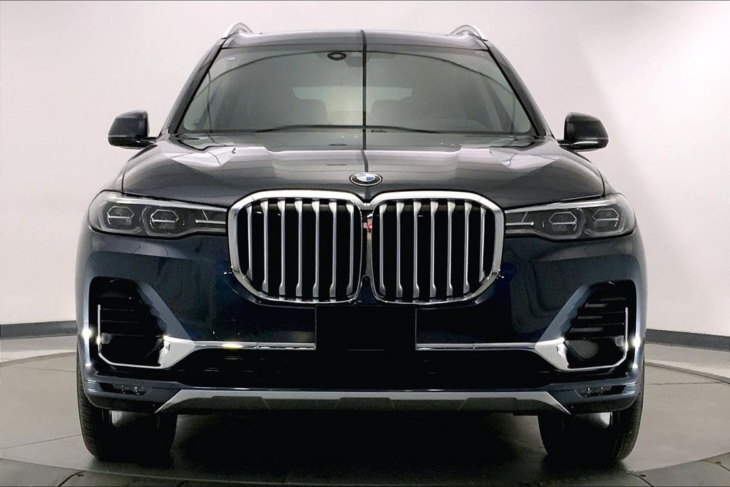 Used 2022 BMW X7 xDrive40i w/ Executive Package AWD/4WD image 2
