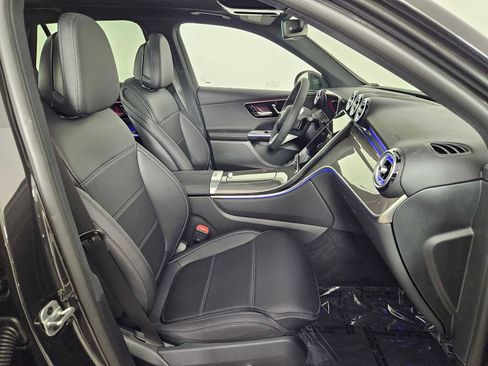 New 2025 Mercedes-Benz GLC 300 4MATIC image 23