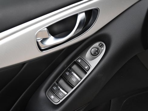 Used 2021 INFINITI Q50 Luxe image 25