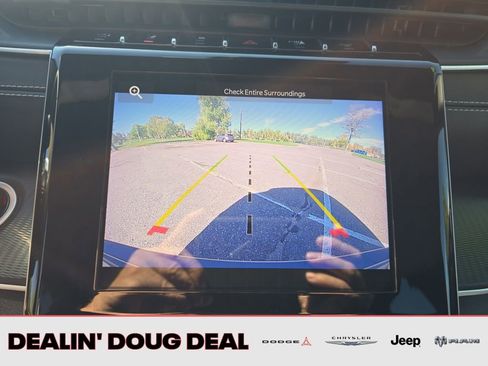 Used 2023 Jeep Grand Cherokee Altitude image 20