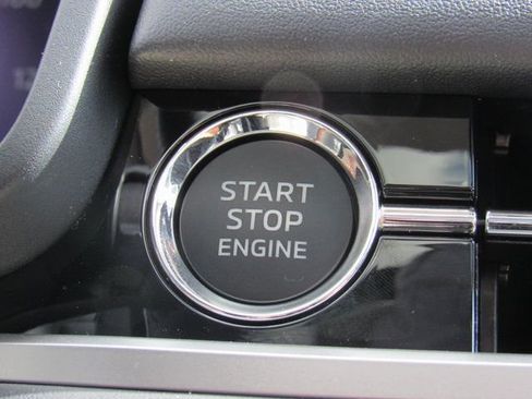 New 2025 Mitsubishi Outlander SE FWD image 19