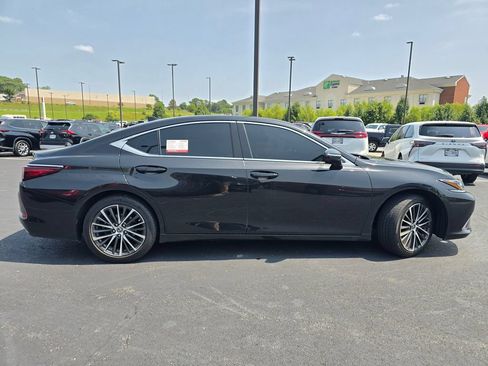 Used 2025 Lexus ES 350 w/ Premium Package FWD image 9