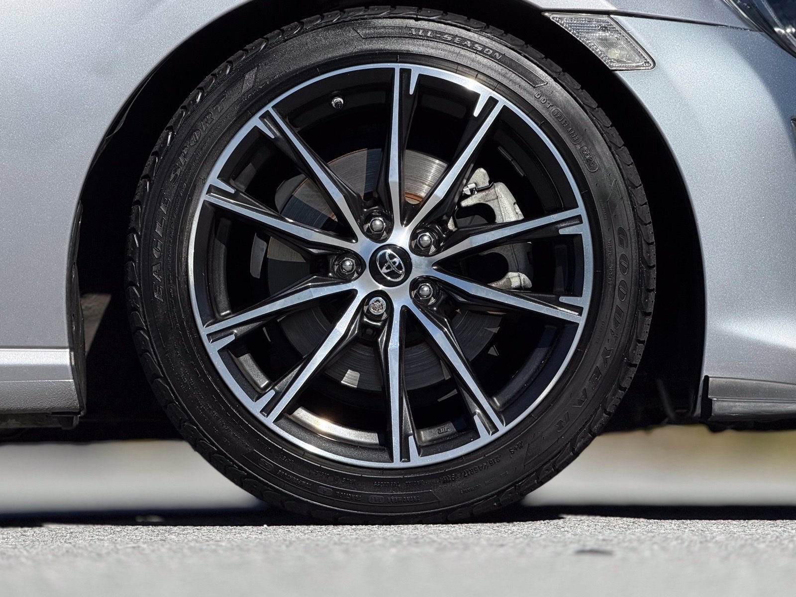 Used 2020 Toyota 86 RWD image 21