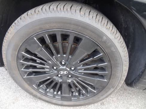 Used 2024 Hyundai Santa Fe Calligraphy image 18